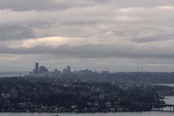 Obraz premium Long exposure of Seattle skyline after snowstorm in 2019
