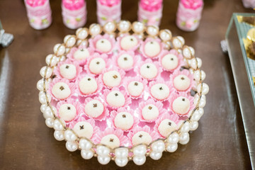 Sweets and decoration on the table - Children's party bear princess theme