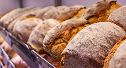 Frisches Brot in der Bäckerei