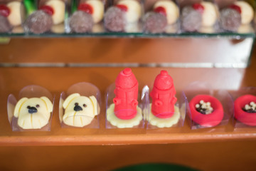 Sweets and table decoration - Dog theme - Children's birthday