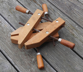 Pair of classic cabinetmakers hand screw bench clamps with hard maple jaws
