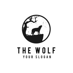 Wolf on the full moon background in grunge style. For a white background. - Vector