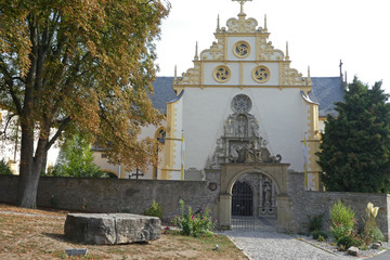 Fototapeta na wymiar Wallfahrtskirche Maria im Sand in Dettelbach, Franken