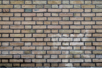 mur en briques rectangulaire multicolores