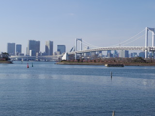 東京お台場より望むレインボーブリッジ