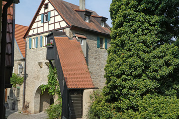 Fototapeta na wymiar Fachwerkhaus in der Altstadt von Dettelbach