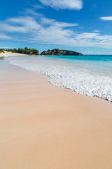 Fototapeta na wymiar The idyllic sandy beach at Horseshoe Bay, on the island of Bermuda