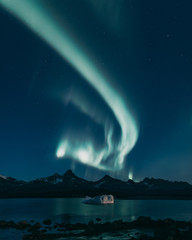 Northen light over Greenland landscape © Ulannaq