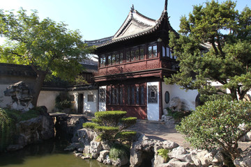 Fototapeta na wymiar Chinese temple in Shanghai (Yu garden)
