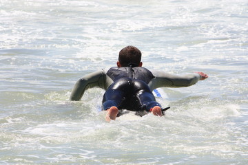 Surfen lernen im Surfkurs