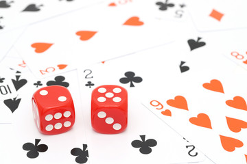 トランプ　サイコロ