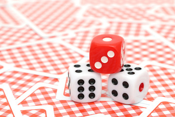 トランプ　サイコロ