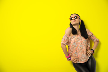 Fototapeta premium Girl with sunglasses