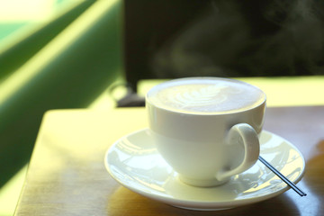 latte art leaf