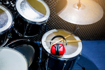 equipment for learn to play drum set