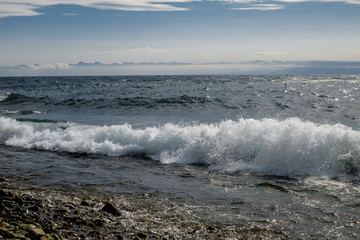 waves and splashes by the sea