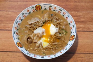 家で徳島ラーメン作りました