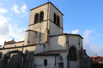 Fototapeta premium VILLAGE DE CHARLY - RHONE - EGLISE
