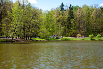 Obraz premium Landscape shot of classicism-era city park