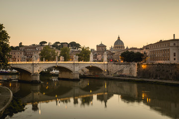 Fototapeta premium atardecer en roma
