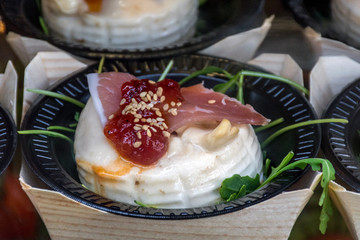 Close up, cheese tapa