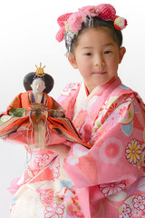 お雛様と女の子