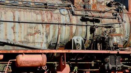 Obraz na płótnie Canvas Alte ausrangierte Lokomotive, Eisenbahn auf Abstellgleis