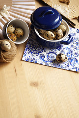 Quail eggs background 