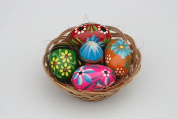 Bunte Ostereier. Osterdekoration.