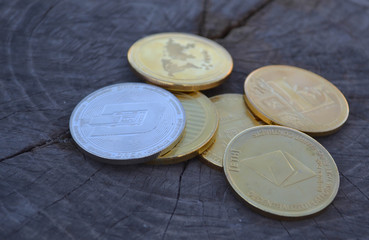  Electronic currency coin