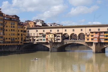 Fototapeta na wymiar Puente en Florencia