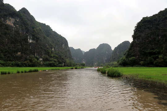 dry halong bay Ninh Bihn - Vietnam Asia