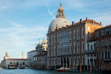 Fototapeta na wymiar City on water, Venice, Italy