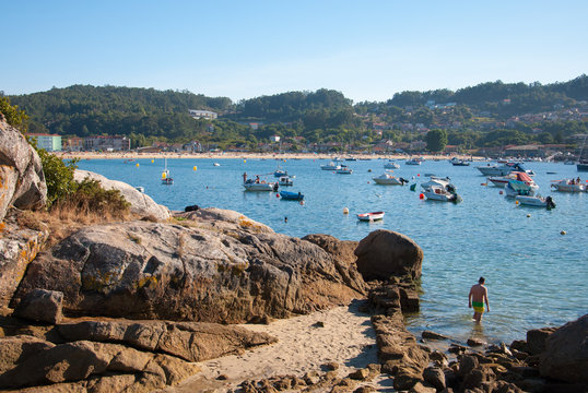 Barquitos en la playa