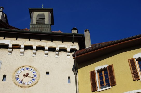 Annecy vieille ville horloge