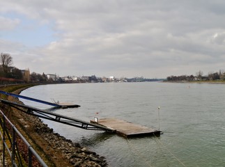 Rheinufer bei Bonn