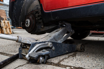 Tire replacement service, fitting with balancing, change to winter