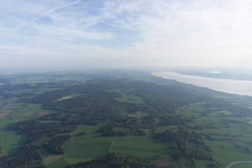 Obraz premium Bei Sonnenaufgang: Landschaft im Fünf-Seen-Land