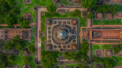 Obraz na płótnie Canvas Ayutthaya Historical Park, Phra Nakhon Si Ayutthaya, Ayutthaya, Thailand, view from above.