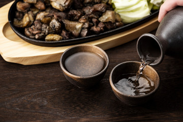 日本酒と地鶏焼き