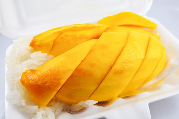 Naklejka na ściany i meble Mango sticky rice with coconut milk thai dessert
