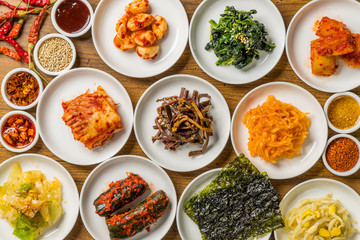 典型的な韓国料理　typical Korean foods