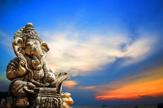 Ganesha religious restraint thing old Asia Dongtan power tourism Nature sunset