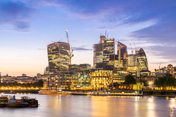 Fototapeta na wymiar London downtown with River Thames sunset