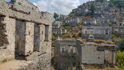 Fototapeta na wymiar Ghost Town known as Karmylessos