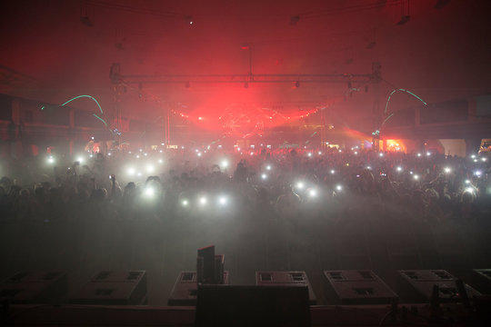 Musikverananstaltung mit Lichtshow 