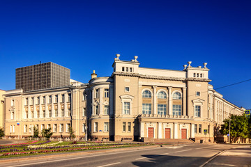 Fototapeta na wymiar Tyumen State Architectural University in the city of Tyumen, Russia.
