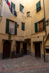 Fototapeta na wymiar Italian narrow street