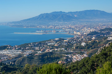 Vista de Málaga desde los Pinares de San Antón. Montes de Málaga / View of Malaga from the pine forests of San Antón. Montes de Málaga