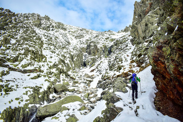 Sierra de Gredos, España, ambiente alpino perfecto para deportes de aventura como alpinismo,...